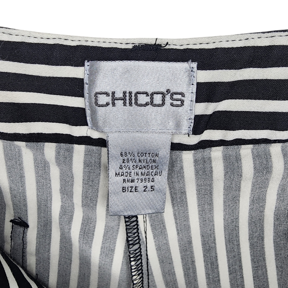 Chicos Women's Black & White Striped Cropped Pants Stretch Size 2.5 - Picture 7 of 8